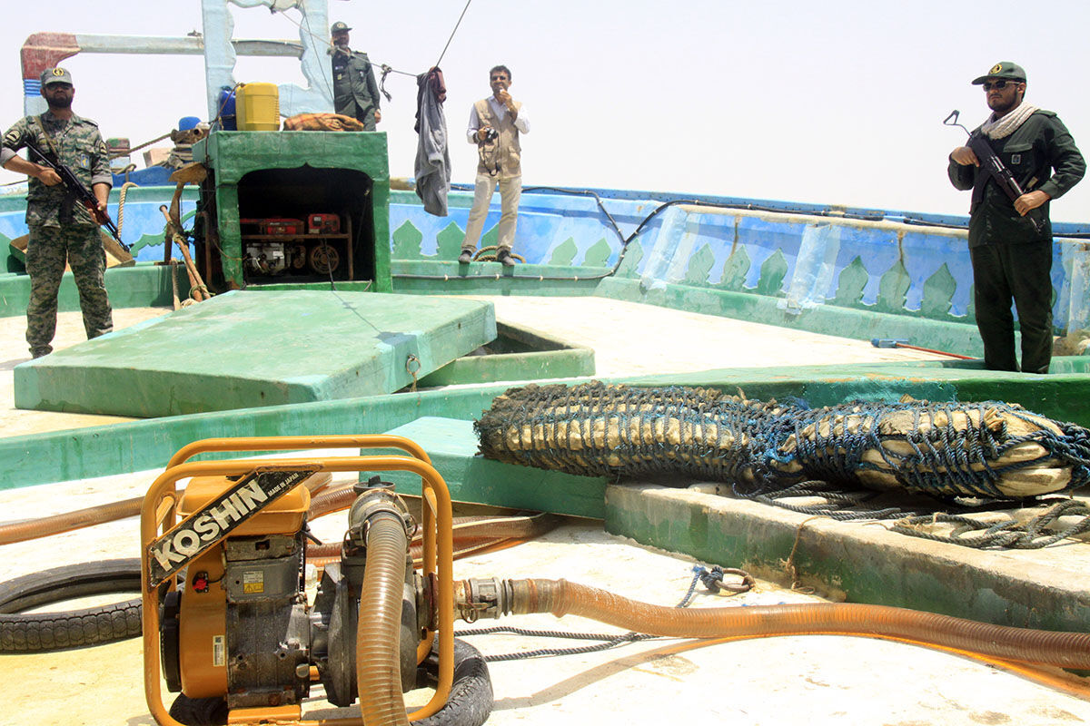 Foreign vessel carrying smuggling fuel seized in Persian Gulf
