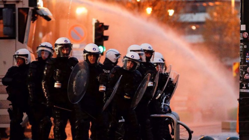 In Brüssel werden Proteste gegen COVID-Maßnahmen gewalttätig