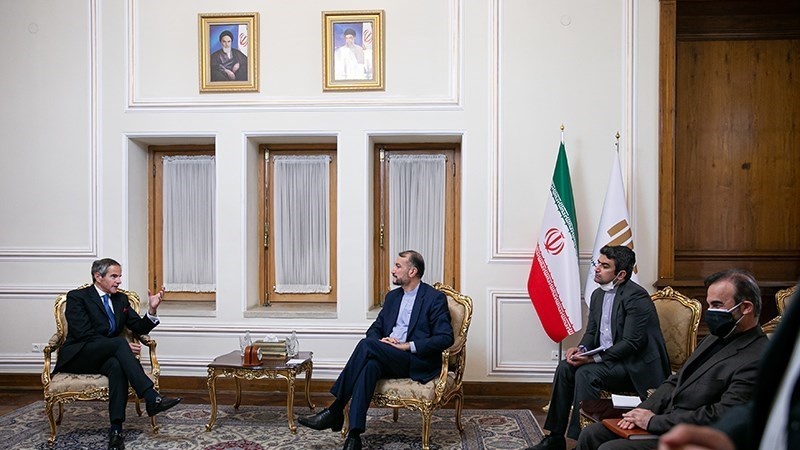 Pertemuan Menlu Iran dengan Dirjen IAEA