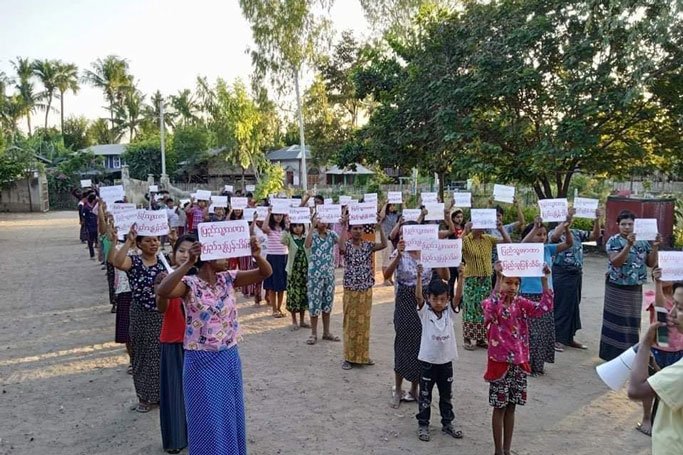  စစ္ကိုင္းတိုင္းထဲက “ ေသြးမေအးတဲ့ ေ႐ႊႏြယ္ေသြး" ညေနဆည္းဆာသပိတ္ ။ ။ photos 