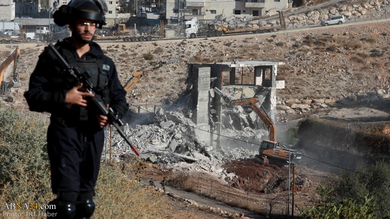تقرير مصور/ قوات الاحتلال تهدم منازل الفلسطينيين جنوب شرق القدس المحتلة