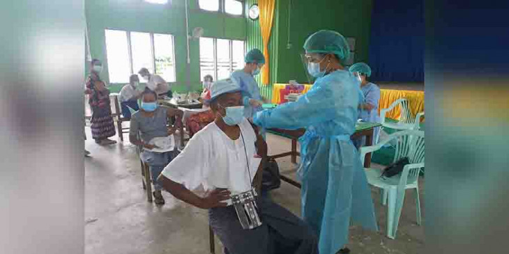  အသက္ ၄၀ ေက်ာ္အ႐ြယ္မ်ား ကိုဗစ္-၁၉ ကာကြယ္ေဆးထိုးႏိုင္ဟု စစ္ေကာင္စီ ေၾကညာ