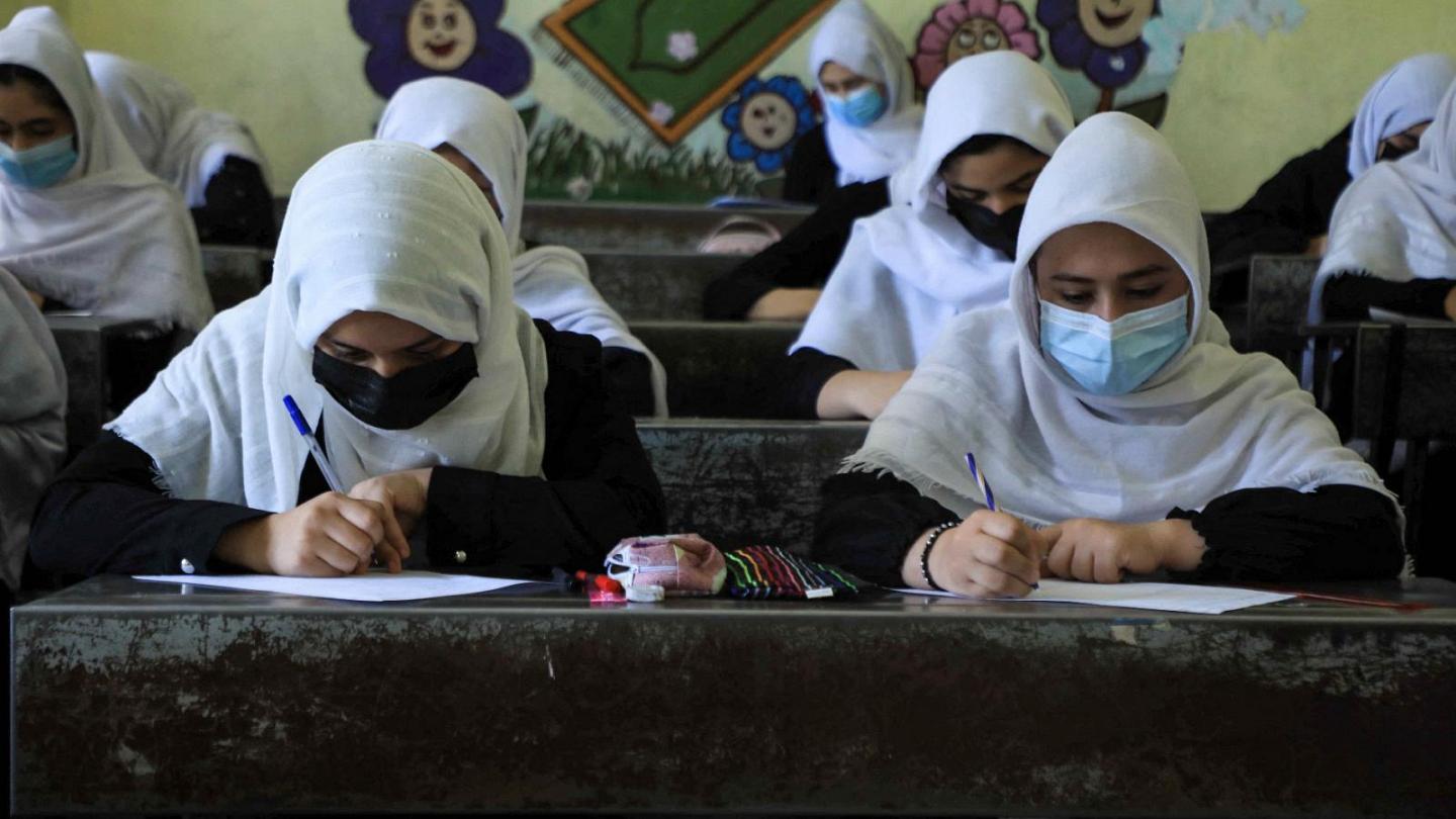 "طالبان": تعليم النساء في أفغانستان مستمر مع مراعاة بعض القواعد الإسلامية