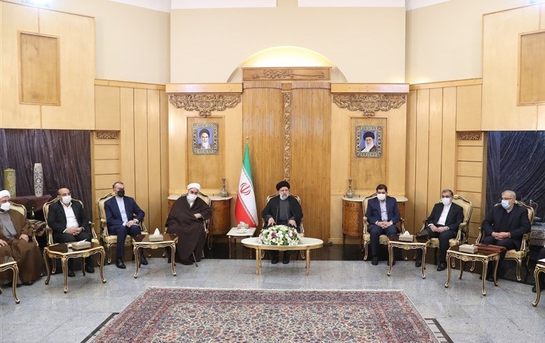 Pinagtitibay ni Pangulong Ayatollah Raisi ang kasipagan ng Iran upang palakasin ang pakikipagtulungan sa mga bansa sa rehiyon