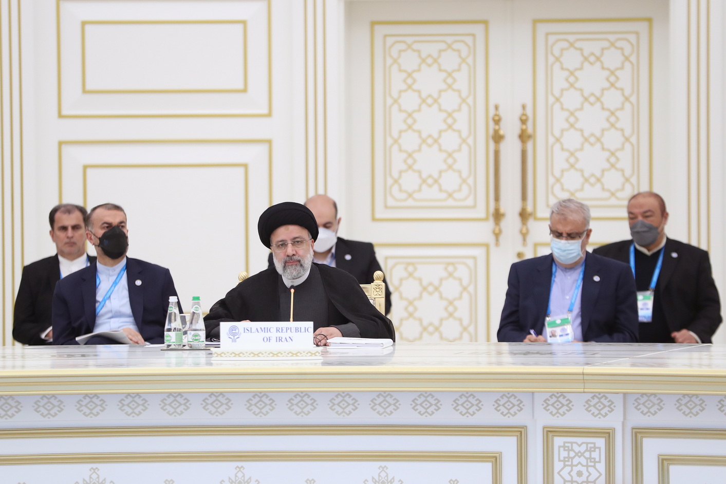 Pres. Raisi: Iran considers special priority for cooperation and economic partnership with its neighbours