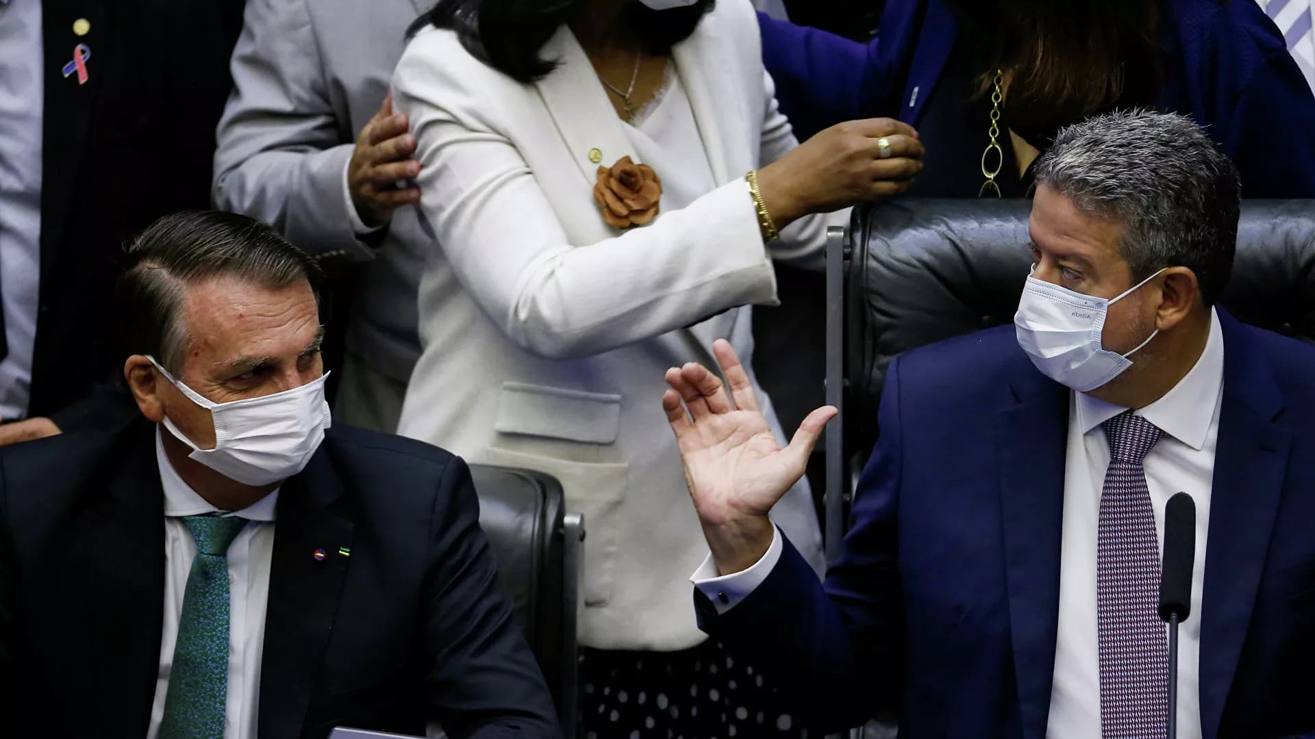 Mudanças no 'orçamento secreto' podem afetar relação de Bolsonaro com o Centrão, diz pesquisador