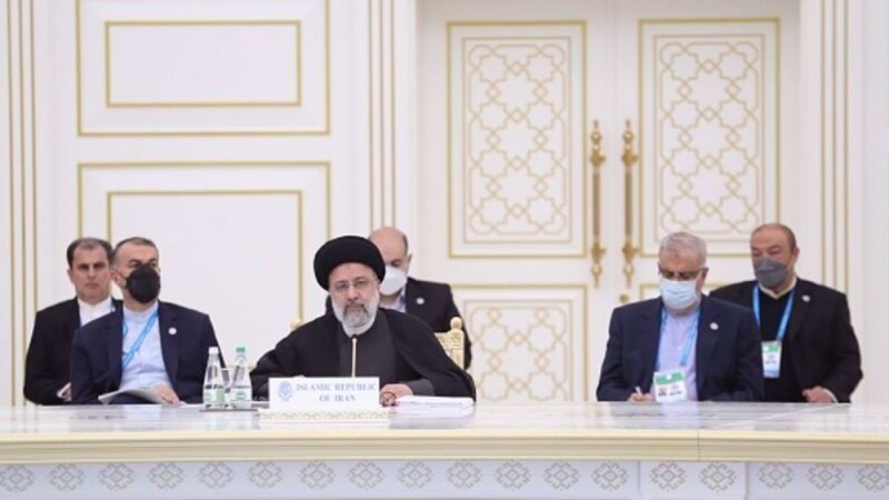 صدر رئیسی کا ای سی او سربراہی اجلاس سے خطاب، پڑوسی ممالک کے ساتھ تعاون پر زور