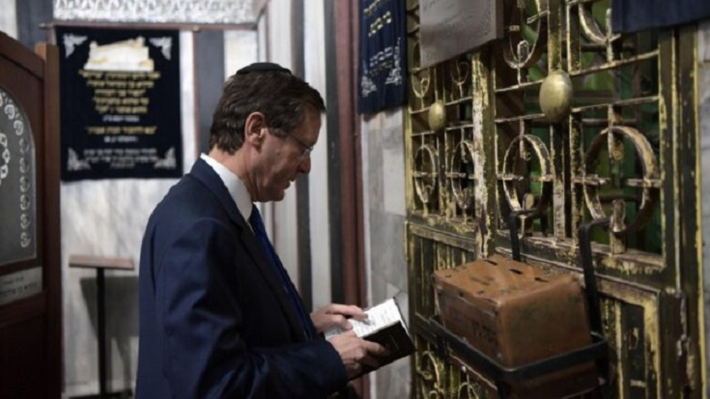 Arab League denounces Israeli president for defiling Ibrahimi Mosque in al-Khalil