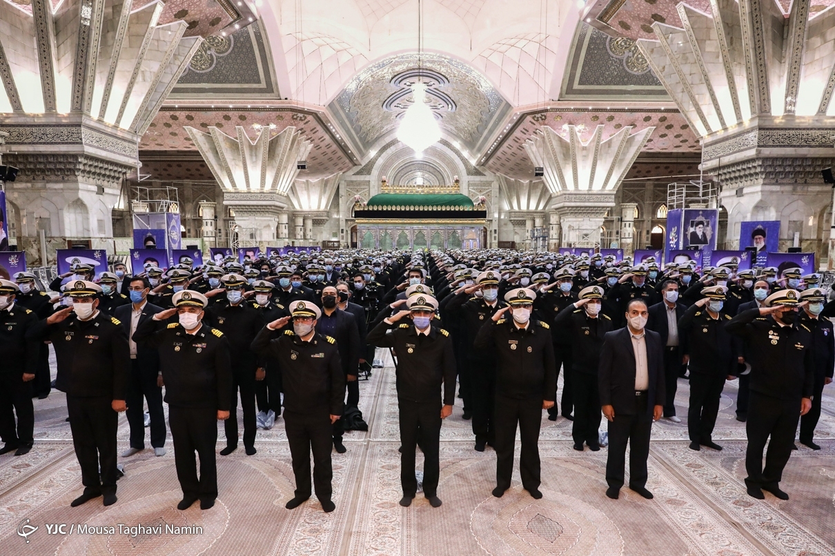 Iran's Navy commanders renew their alliance with Imam Khomeini ideals