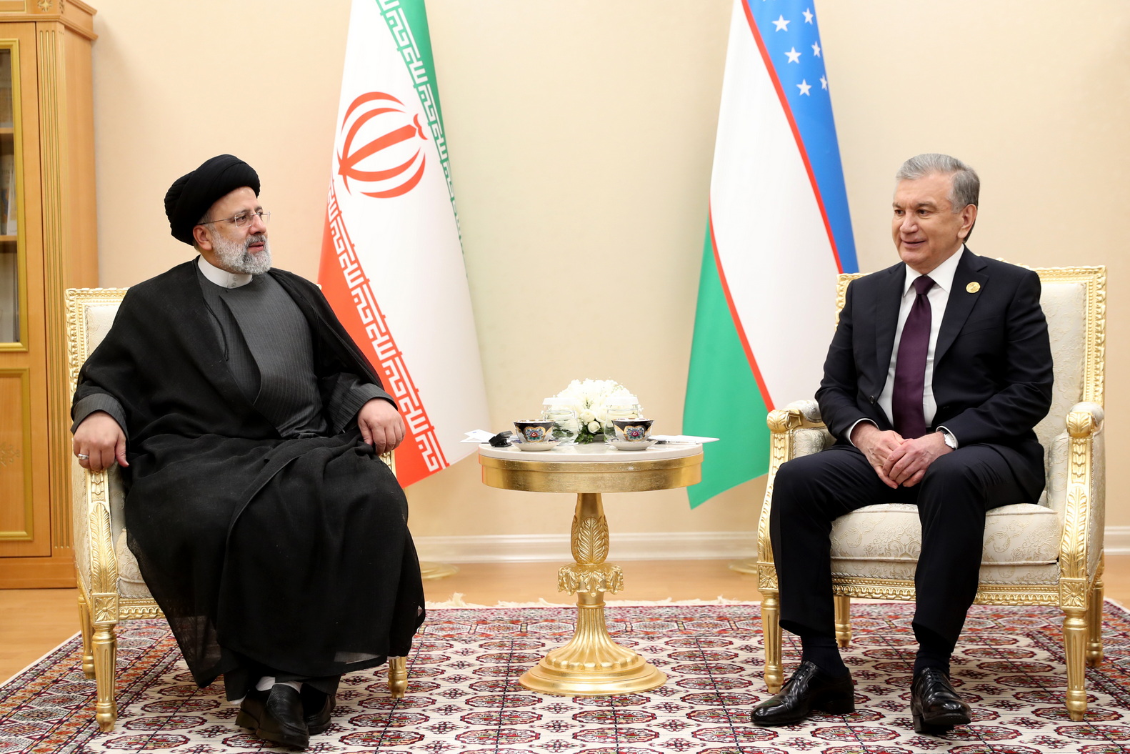 Pres. Raisi: Iran's foreign policy priority to expand trade with regional states