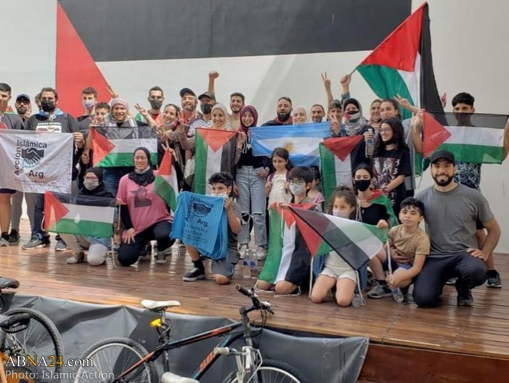 Photos: Cycling in solidarity with Palestinian people held in Argentina