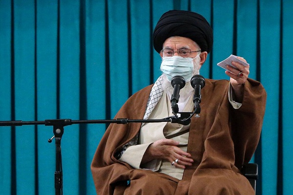 Imam Chamenei: Iran innerhalb der nächsten 50 Jahre zur Quelle der Weltwissenschaft machen
