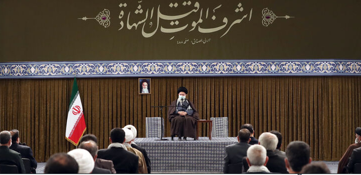 Imam Khamene'i: Masu Da'awar Kare Hakkin Dan Adam Suna Goyon Ta'asar Da Saddam Ya Aikata