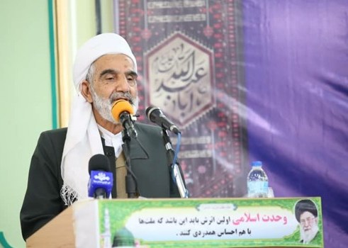 خطيب أهل السنة في غرب ايران: الحكومة بذلت جهودا كبيرة لتقديم الخدمات وستتحقق نتائجها قريباً
