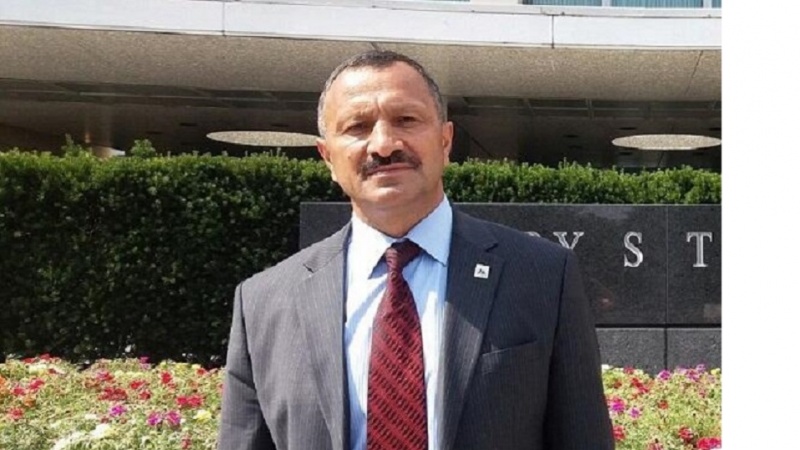 Siyasi dissidentin döyülməsi ssenaridir