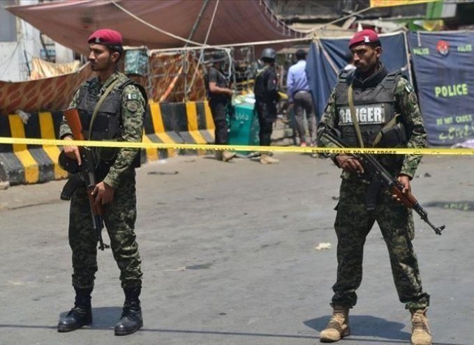 الشرطة الباكستانية: حشد يقتل سريلانكيا بزعم ازدراء الأديان