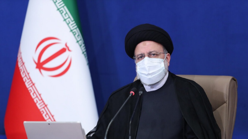 イラン大統領、「わが国は人道的観点から全外国人にワクチンを接種」
