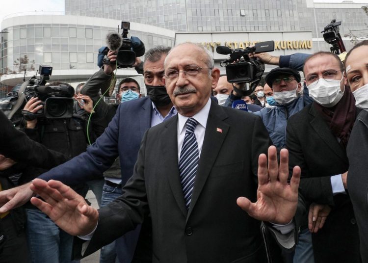 منع زعيم المعارضة التركية من الدخول إلى هيئة الإحصاء
