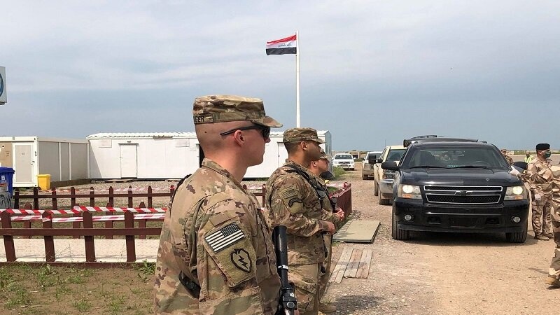イラク市民が、国内からの米軍の撤退を要求