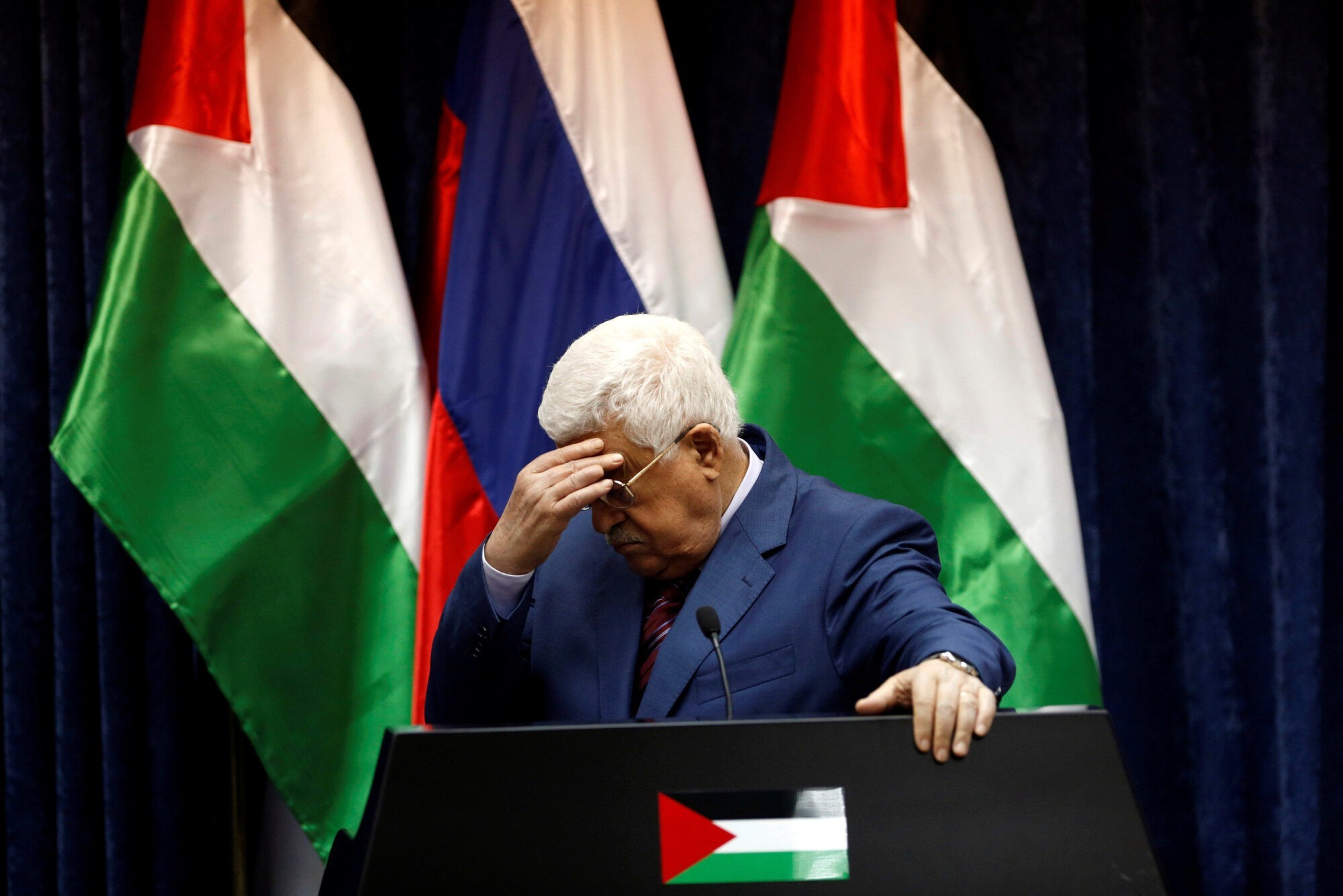 السلطة الفلسطينية تعيش أصعب مراحلها ودلائل قوية تؤكد أن السيناريو الأخطر هو انهيارها 