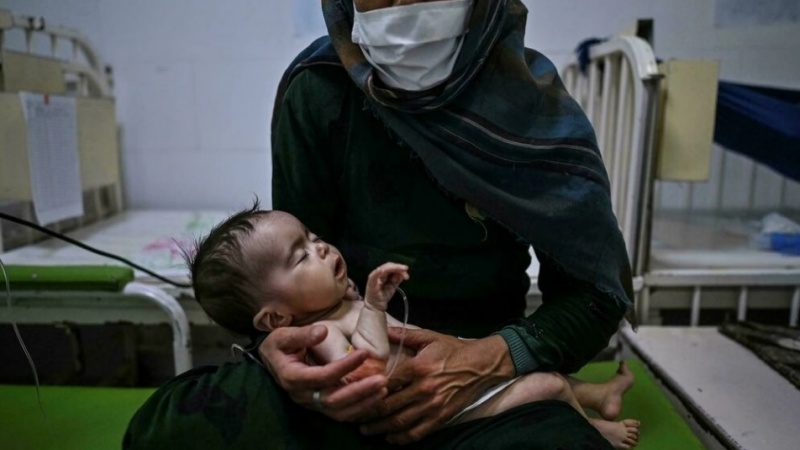 Голод 3.5 млн. афганских детей