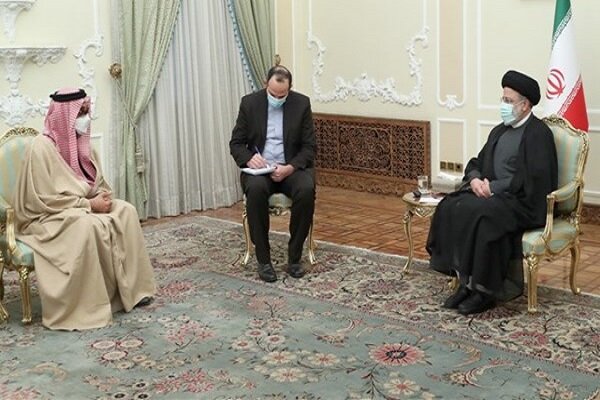 Iranian President: Sinusuportahan ng Islamikang Republika ng Iran ang seguridad ng mga bansang nasa hangganan ng Persian Gulf Iranian President: Sinusuportahan ng Islamikang Republika ng Iran ang seguridad ng mga bansang nasa hangganan ng Persian Gulf