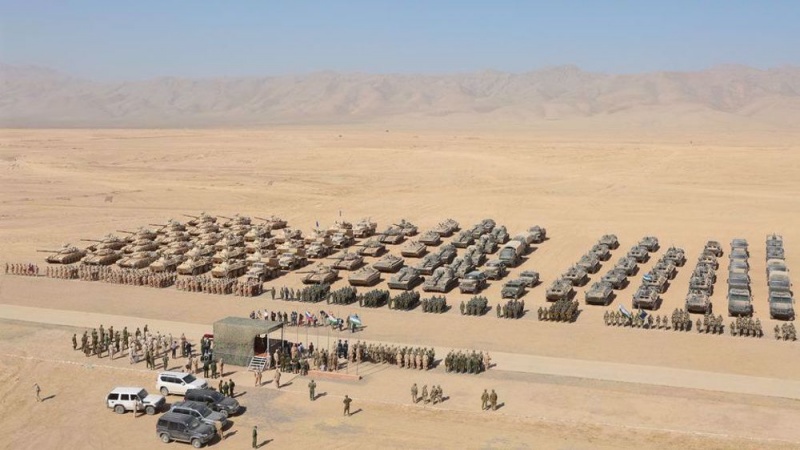Des chars T-72 russes à la frontière afghane?