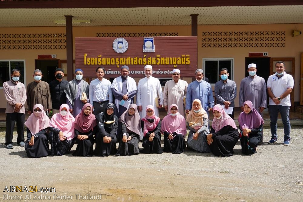 Photos: Meeting of president of al-Khoei foundation Thailand with management of Science and Geometry university 