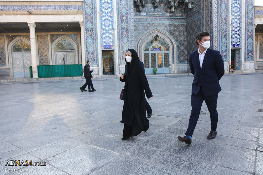 Photos: Australian ambassador visits Hazrat Masoumah holy shrine in Qom