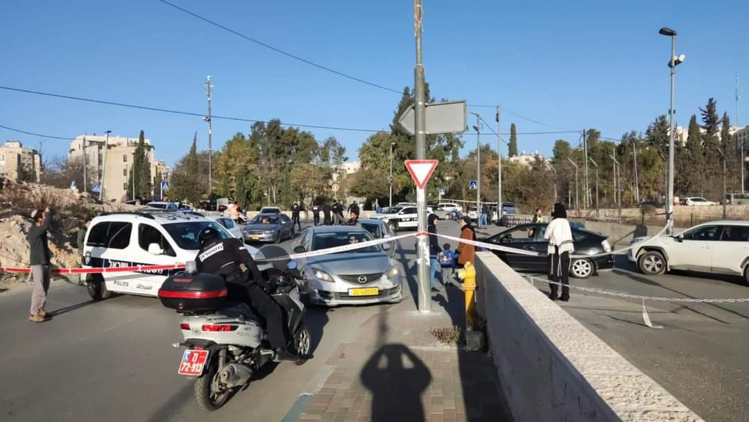 فلسطينية تنفّذ عملية طعن في الشيخ جراح