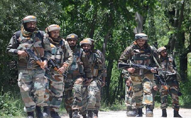 کشمیر میں بھارتی فوجیوں کی فائرنگ سے 3 عسکریت پسند جاں بحق 