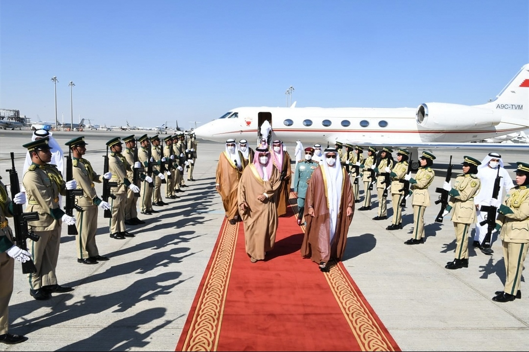 وزير داخليّة البحرين يُشيد بالتنسيق الأمنيّ مع الإمارات بعد مشاركتها في سحق احتجاجات ثورة 14 فبراير 2011