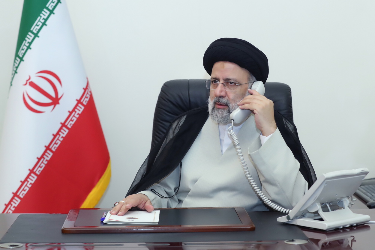 Iran's President: Serious cooperation between two countries need in economy, fighting terrorism