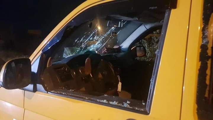 مستوطنون يعتدون على ممتلكات أهالي حي الشيخ جراح