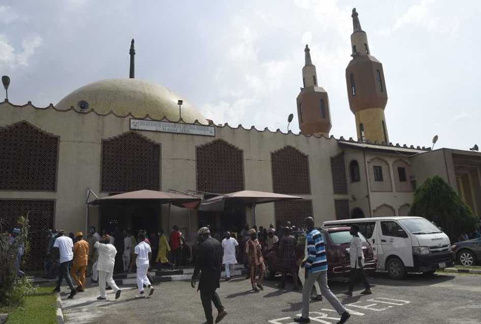 نيجيريا: 16 قتيلا في هجوم مسلحين على مسجد بشمال البلاد