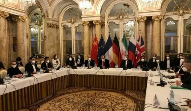 الأوروبيون غيّروا قليلاً في مواقفهم حول المسودتين الفريق المفاوض الايراني