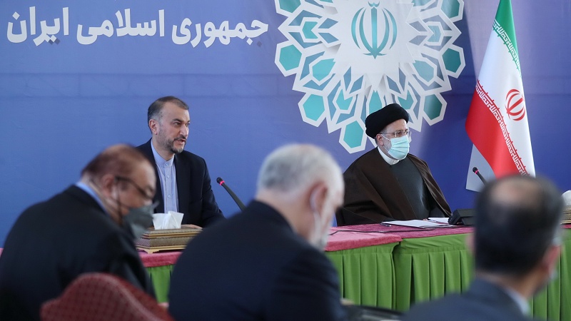 Raisi: Iran Prioritaskan Hubungan dengan Negara Tetangga