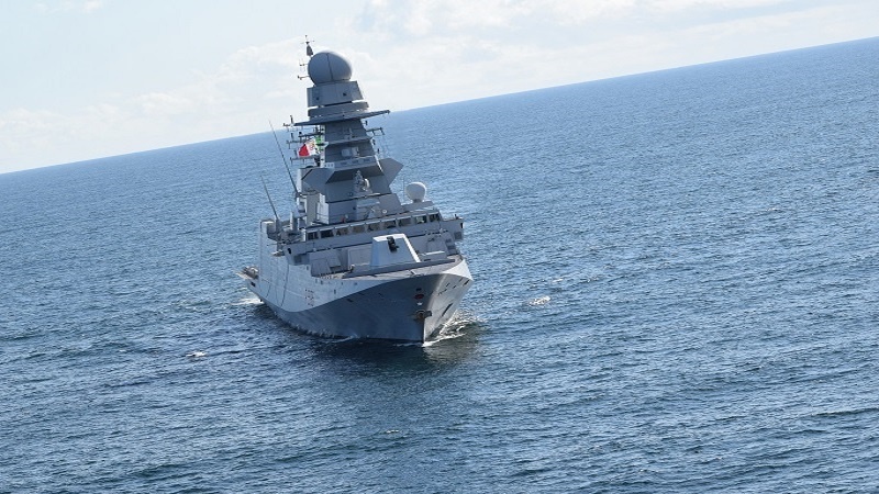 Grecia, la Francia ‘scavalca’ l’offerta americana e vende tre fregate ad Atene