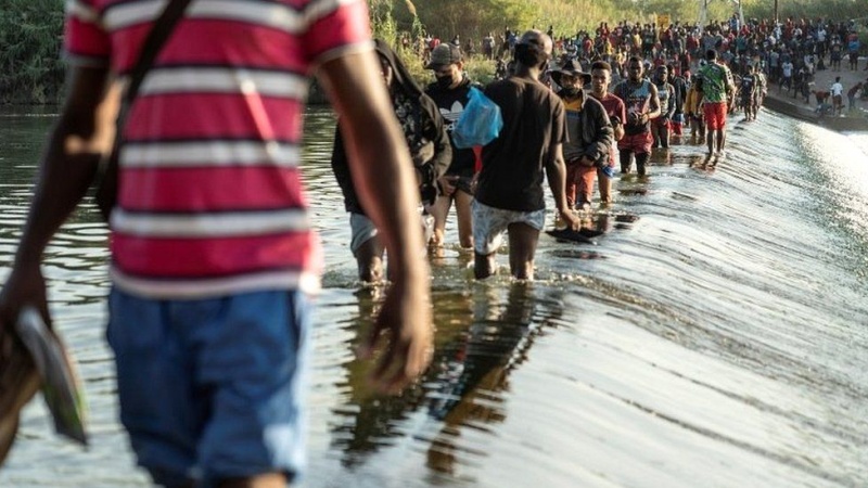 メキシコから米へ向かう移民、今年だけで６５０人死亡