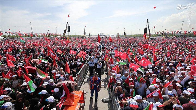 خۆپیشاندانی گەورەی دژی ئەردۆغان لە ئەستەموڵ