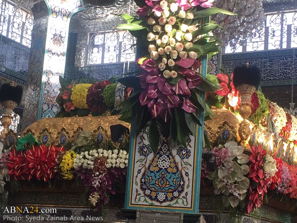 تقرير مصور/ تزيين مرقد السيدة "زينب" (ع) بالورود في العاصمة السورية بمناسبة ولادتها 