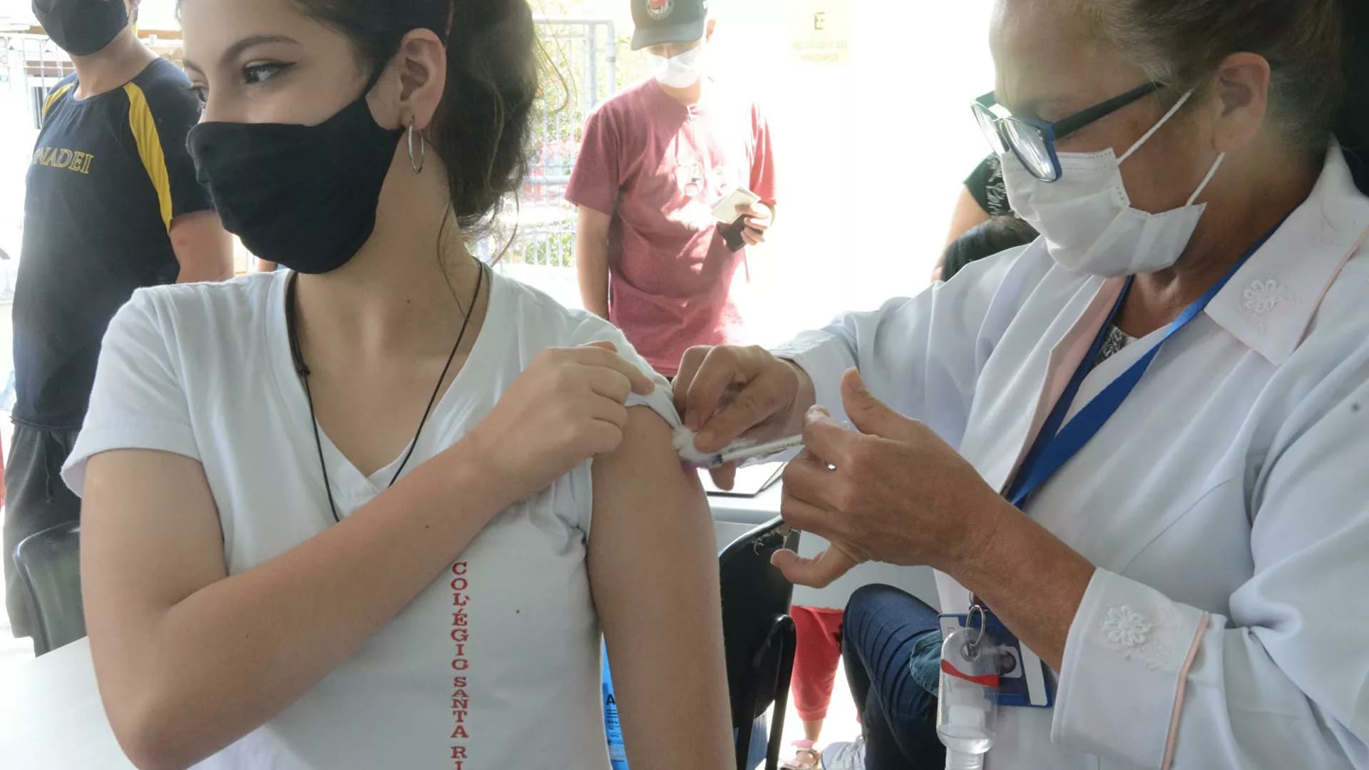 PEC dos precatórios deixa orçamento da Saúde com buraco de R$ 6,1 bi e dificulta combate à COVID-19
