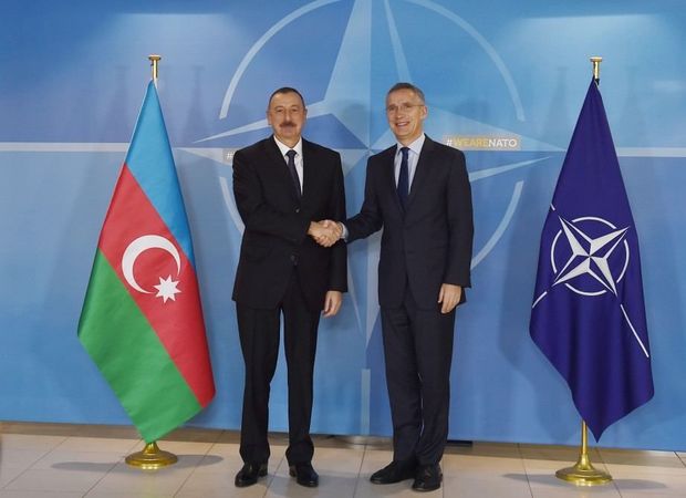 Илһам Әлијев ишғалчы НАТО блокунун баш катиби илә ҝөрүшдә нәләри әлдә етди? Лас, лус дынгылан ... - ШӘРҺ