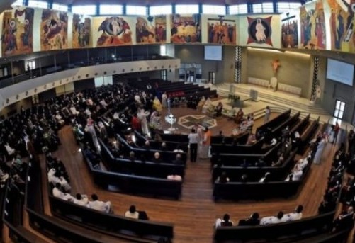البحرين تشيّد كاتدرائية ضخمة لكنها ترفض إعادة بناء مساجد الشيعة