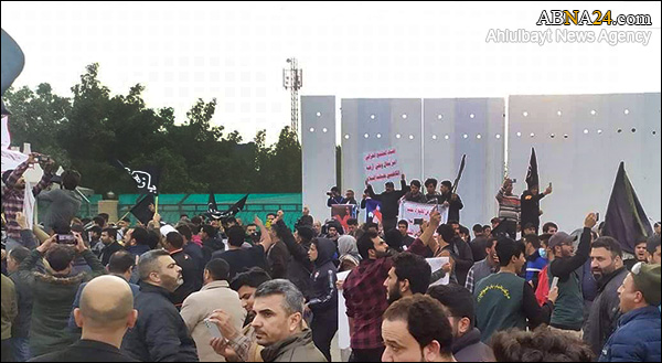 تقرير مصور/ تجمع شعبي أمام "مدينة السندباد لاند" في بغداد تنديدا لإقامة حفلات المجون تزامنا مع الأيام الفاطمية