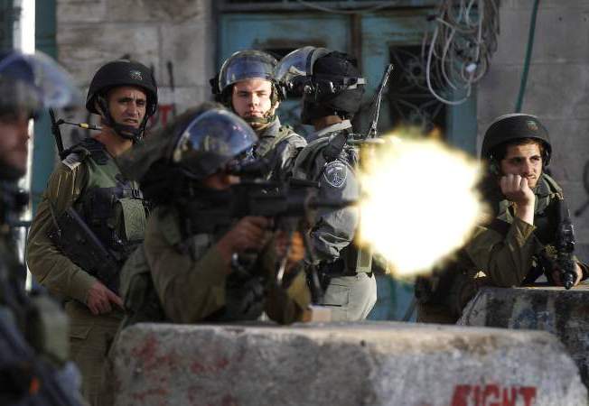 إصابة طفلين فلسطينيين برصاص قوات العدو شمال الخليل