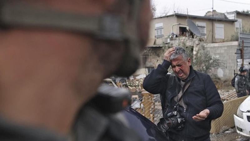 Associated Press fotoğrafçısı İsrail polisi tarafından dövüldü
