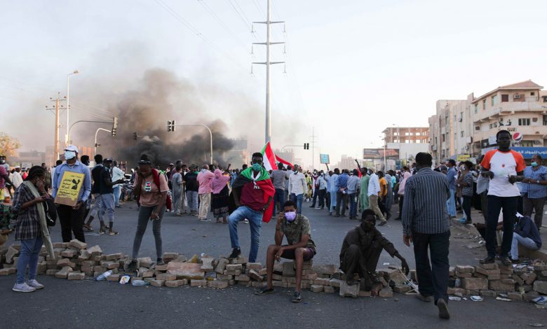 إصابة 123 شخصا خلال تظاهرات في العاصمة السودانية