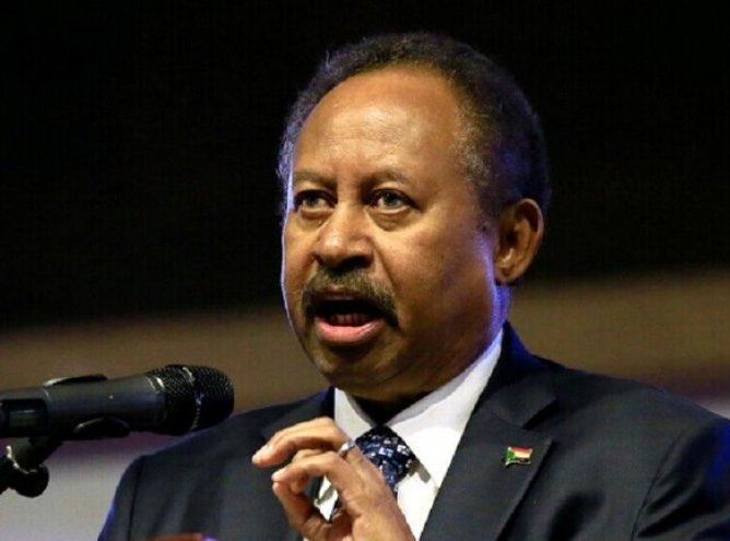 رئيس الوزراء السوداني يعتزم الاستقالة من منصبه خلال ساعات