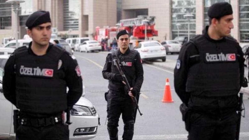 Turchia: diplomatico americano arrestato per aver venduto passaporto falso